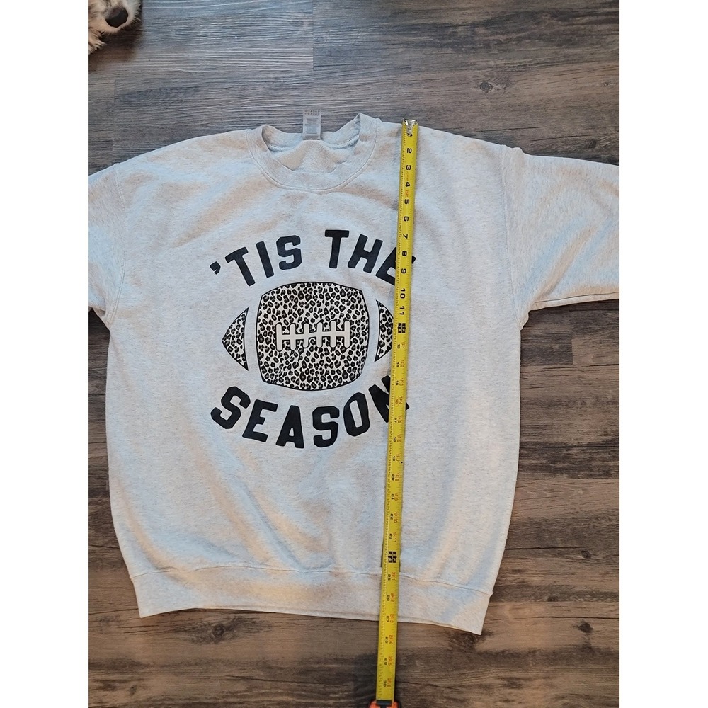 Gildan Heavy Blend Tis The Season Football Leopard Print Sweatshirt Gray Large - Picture 5 of 7